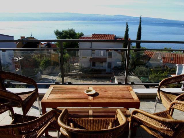 Apartment Bozan Omis Room photo
